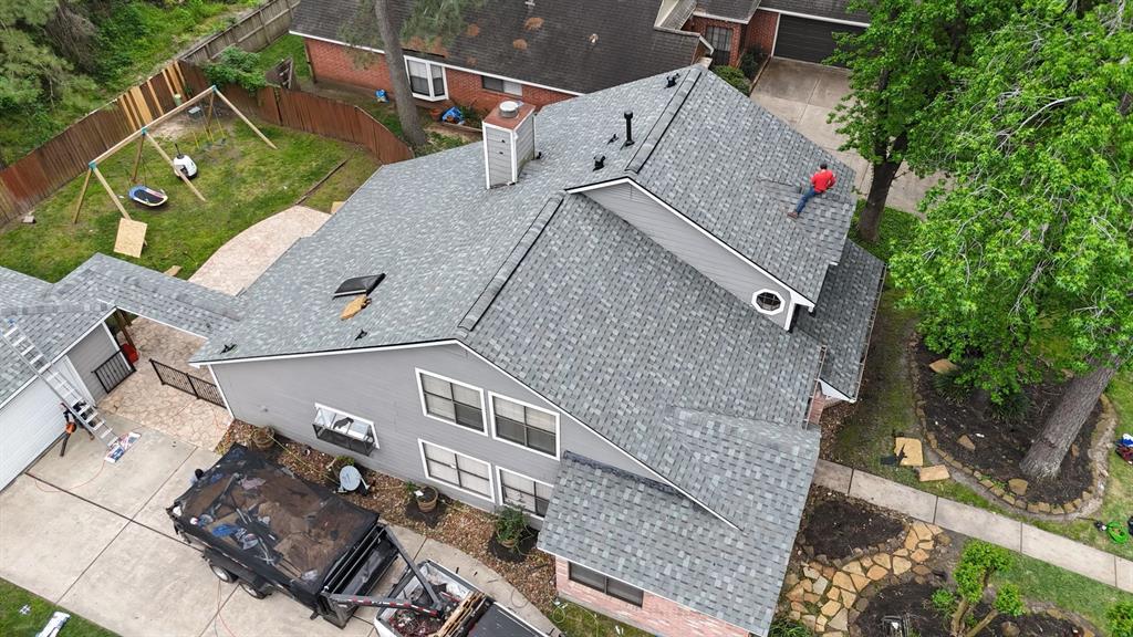 3830 Village Oaks Drive, Kingwood, Texas image 2