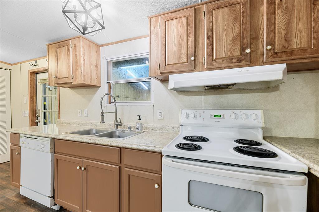 18388 Cooper Road, Conroe, Texas image 35