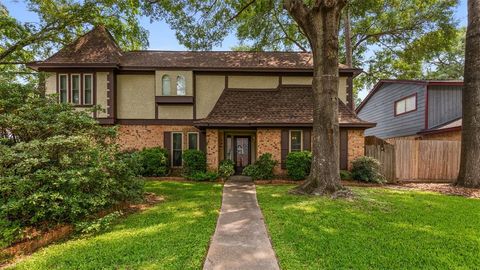 Single Family Residence in Conroe TX 37 Lancelot Lane.jpg