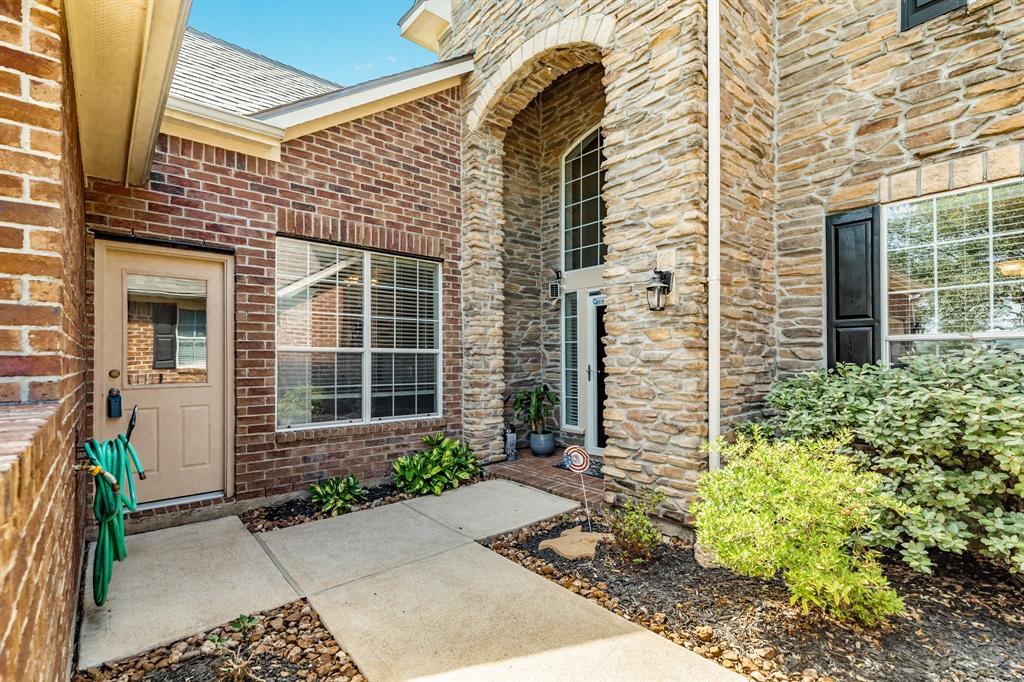 2502 Brittany Lakes Drive