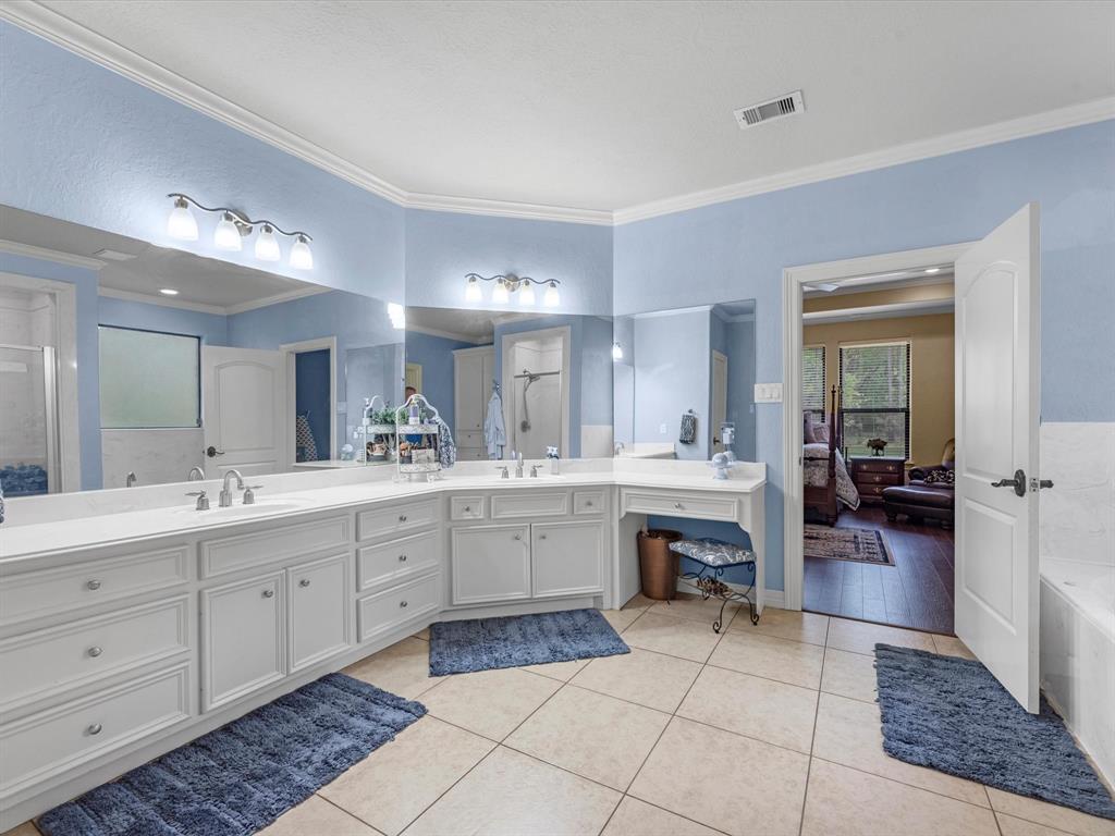 610 Commons Lakeview Drive, Huffman, Texas image 27