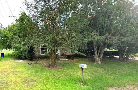 A home in Silsbee