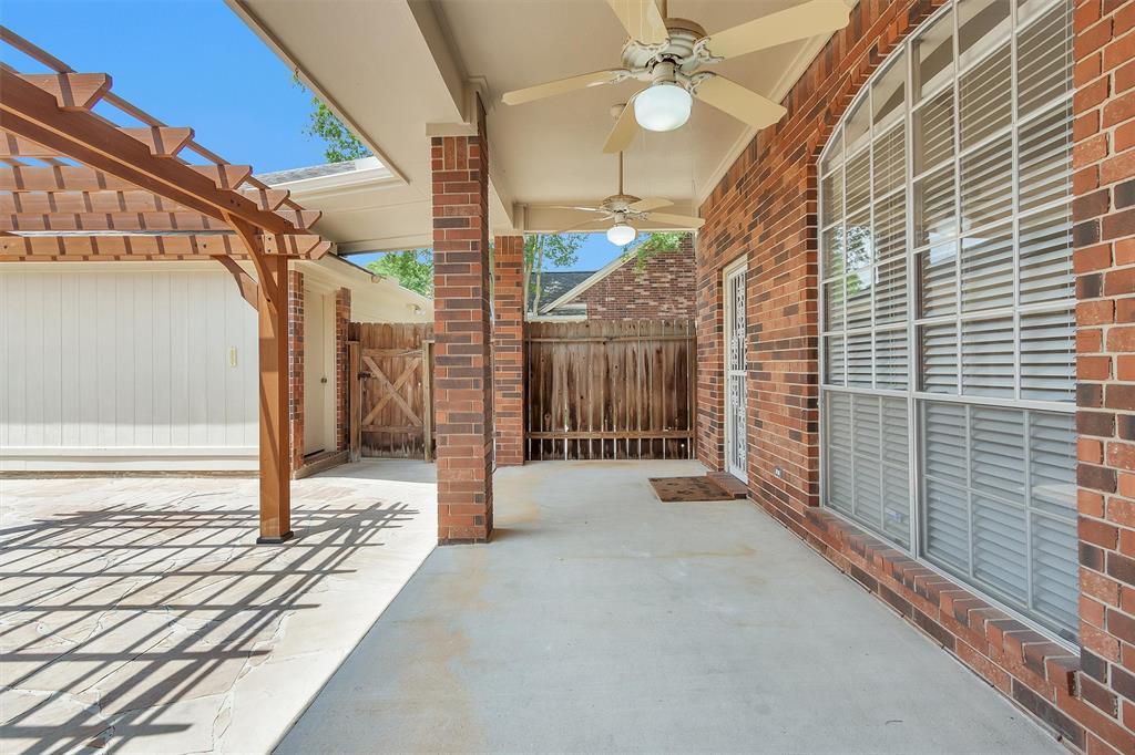 12531 Hammersmith Drive, Tomball, Texas image 34