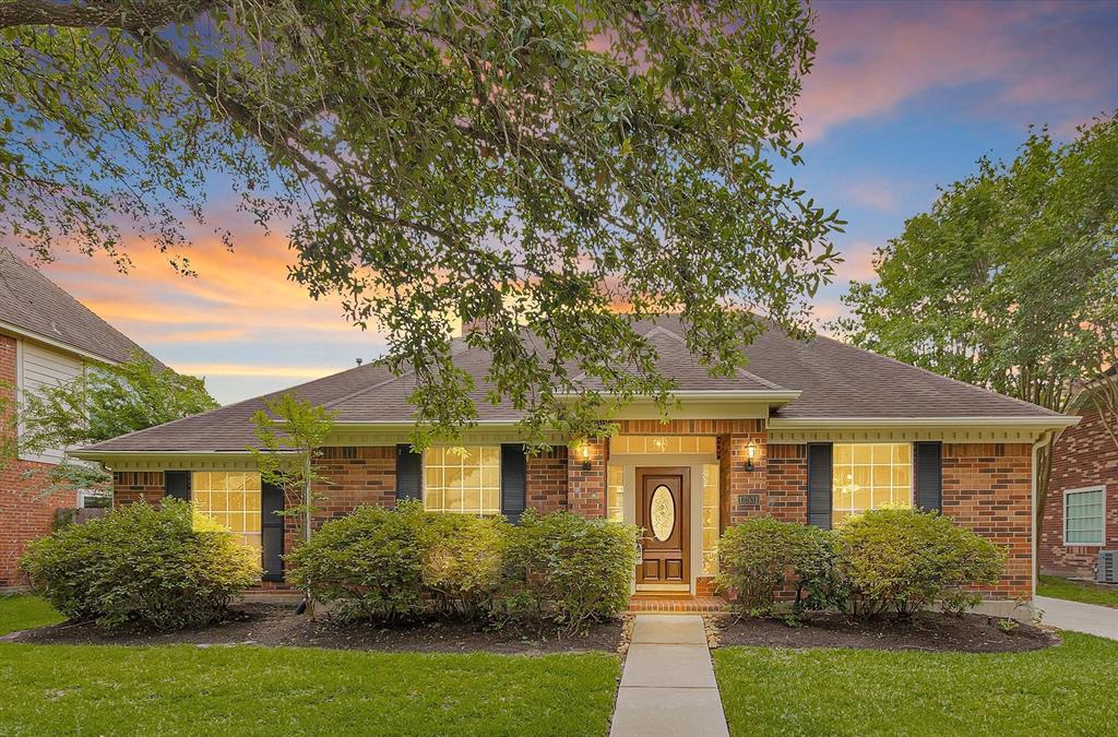 12531 Hammersmith Drive, Tomball, Texas image 1