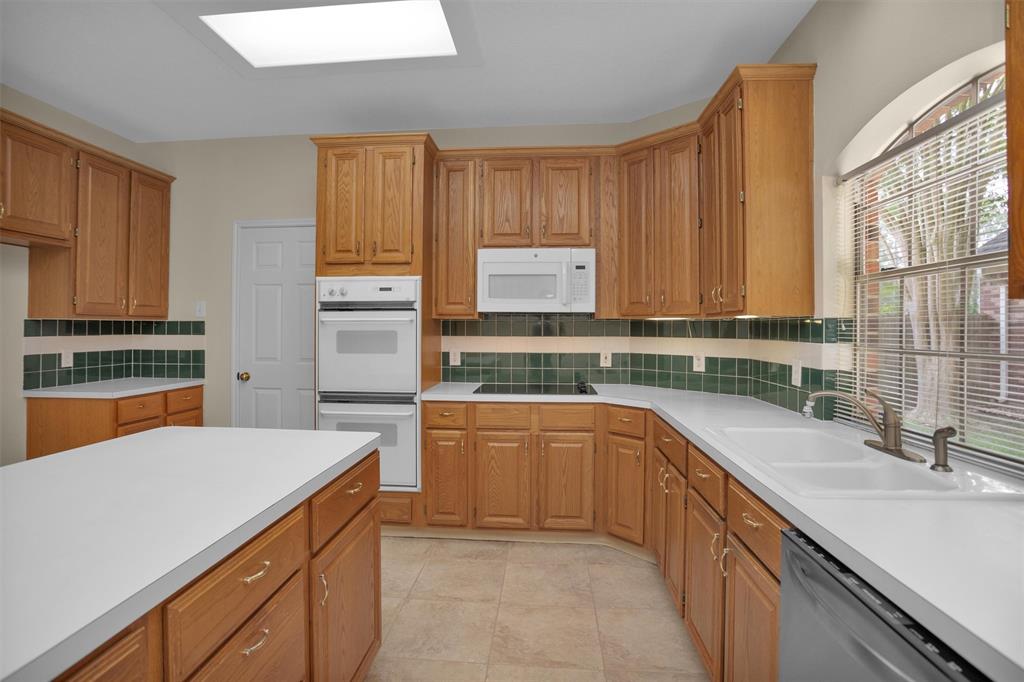12531 Hammersmith Drive, Tomball, Texas image 12