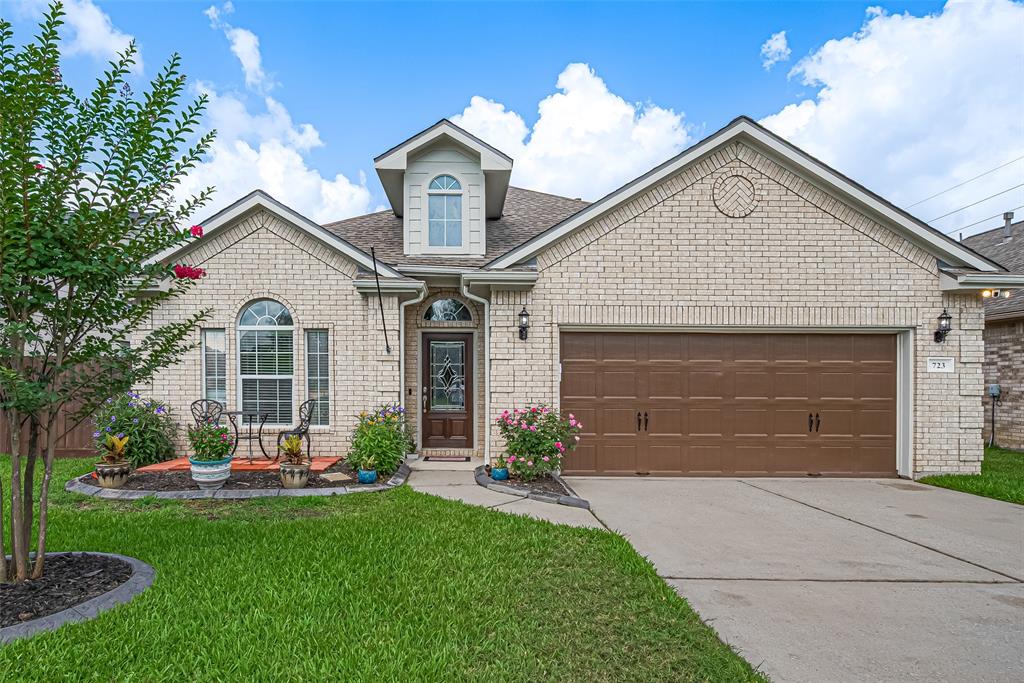 723 Hinsdale, Magnolia, Texas image 6
