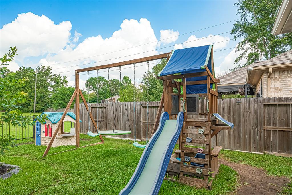 723 Hinsdale, Magnolia, Texas image 42