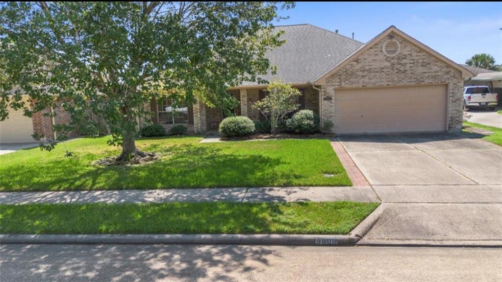 9606 Rustic Gate Road, La Porte, Texas image 1