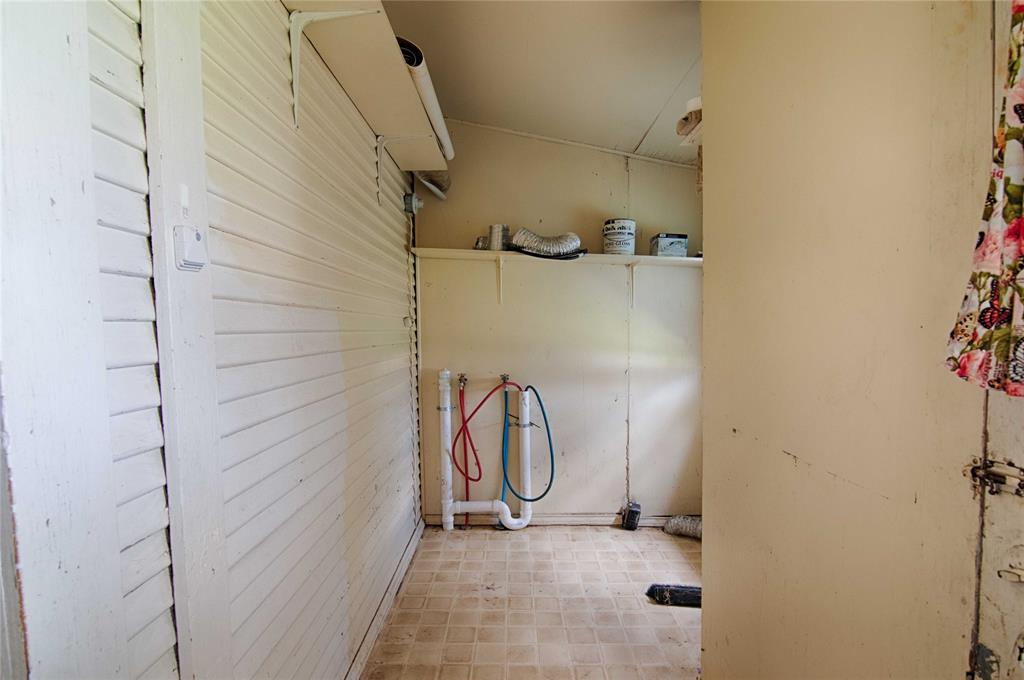 106 Lay Street, Hallettsville, Texas image 24