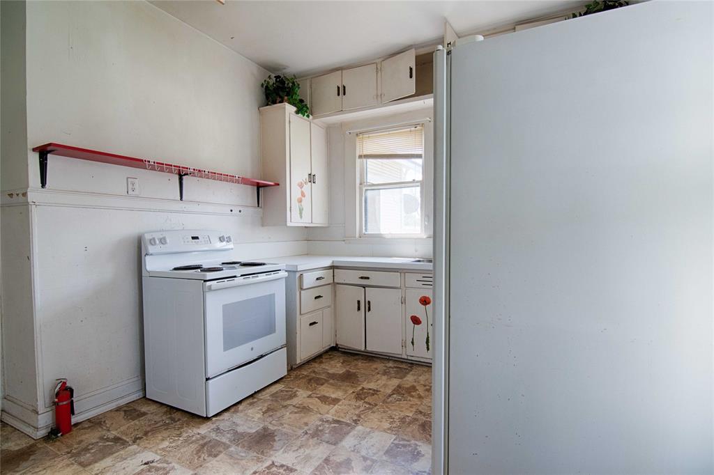 106 Lay Street, Hallettsville, Texas image 16