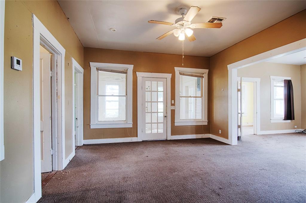 106 Lay Street, Hallettsville, Texas image 7