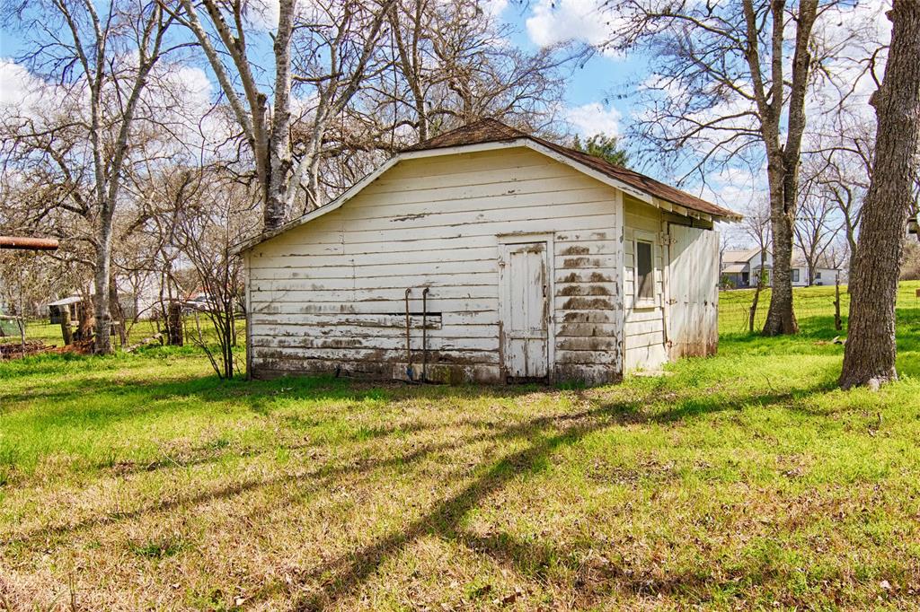 106 Lay Street, Hallettsville, Texas image 27