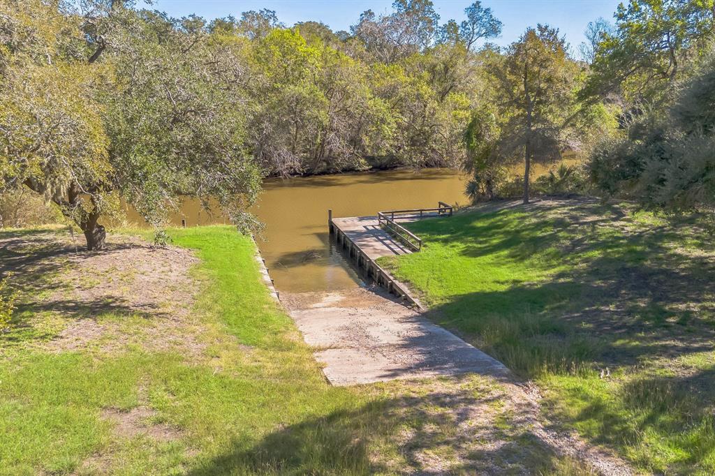 48 River Tree Drive, Blessing, Texas image 10