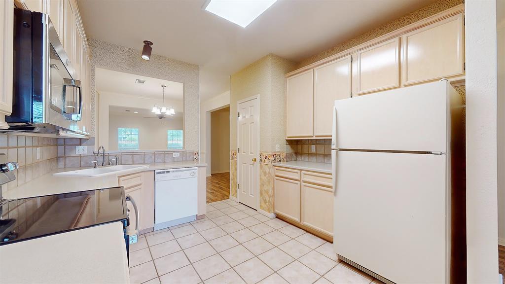 Photo 12 of 37 of 8042 Indian Blanket townhome