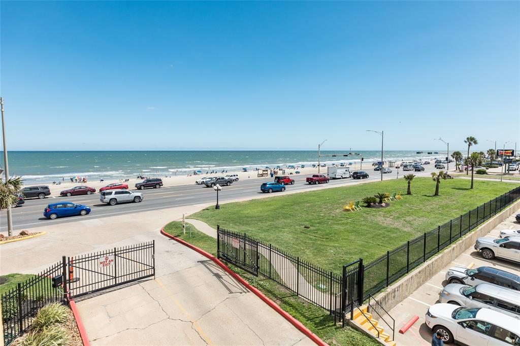 6300 Seawall Boulevard 1201