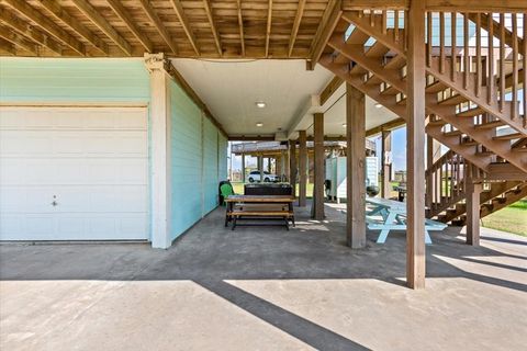 Single Family Residence in Crystal Beach TX 157 Verdia Drive 5.jpg