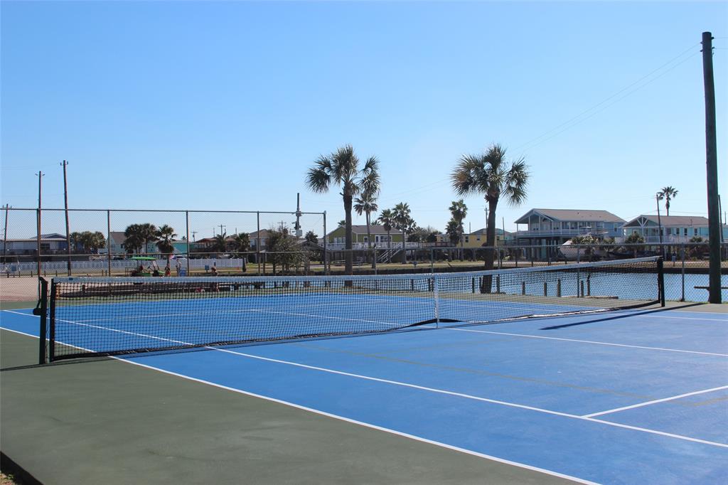 4006 Reeves Drive, Galveston, Texas image 21