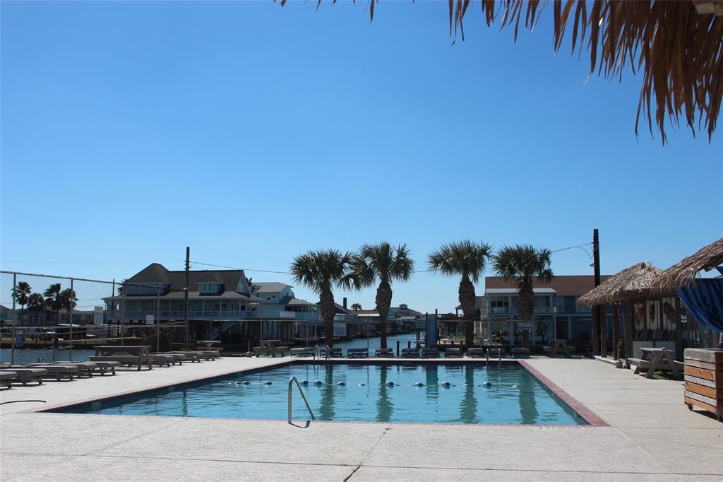 4006 Reeves Drive, Galveston, Texas image 14