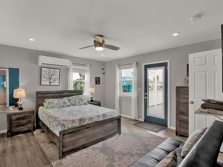4006 Reeves Drive, Galveston, Texas image 3
