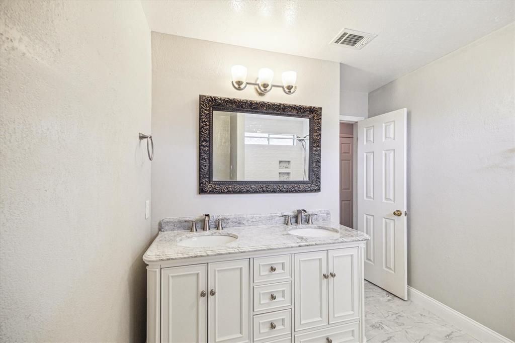 16802 Summerfield Ridge Court, Sugar Land, Texas image 14