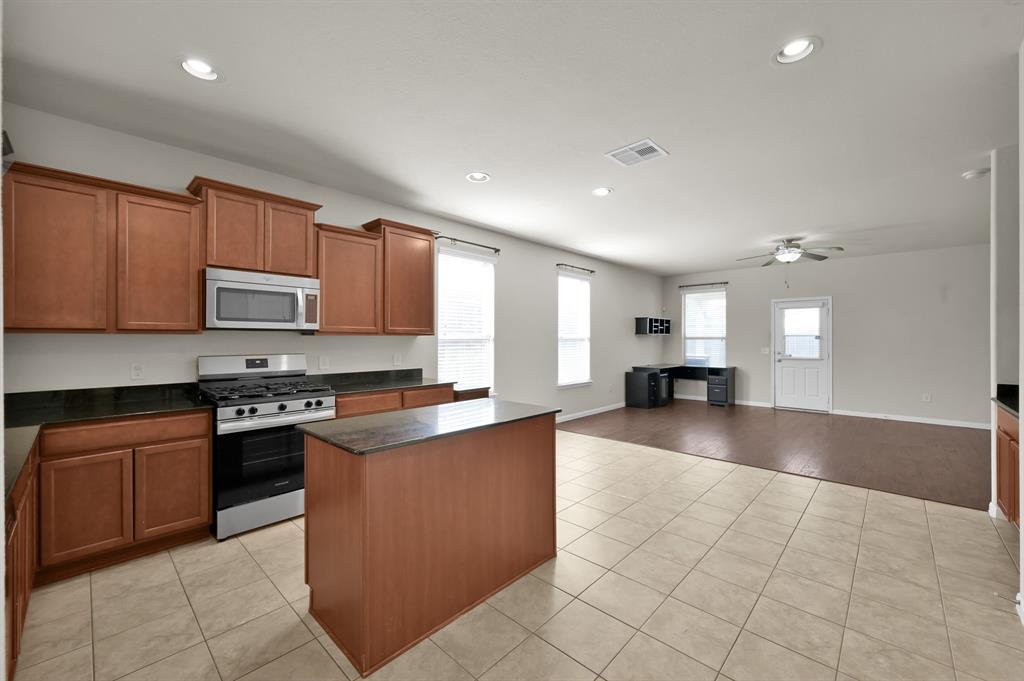 19307 Midnight Glen Drive, Cypress, Texas image 10