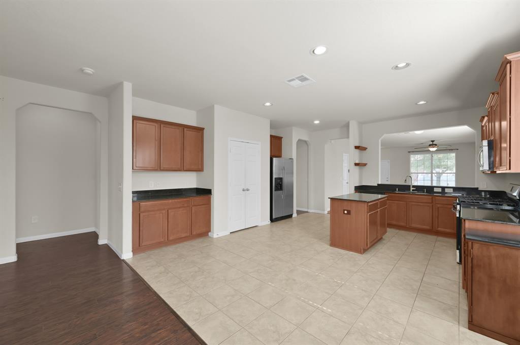 19307 Midnight Glen Drive, Cypress, Texas image 13