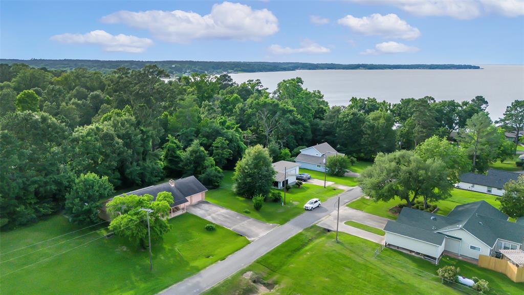 690 Lakeview Drive Loop, Coldspring, Texas image 28