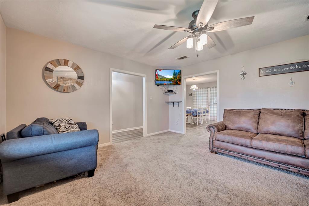 690 Lakeview Drive Loop, Coldspring, Texas image 10