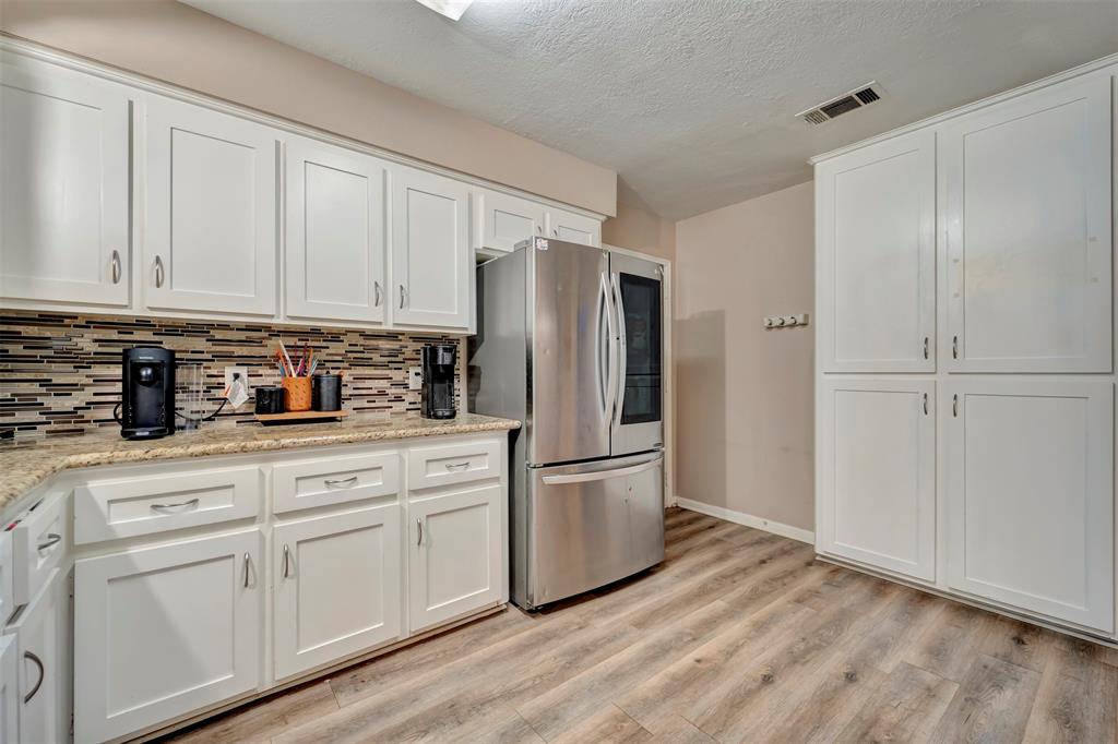 690 Lakeview Drive Loop, Coldspring, Texas image 14