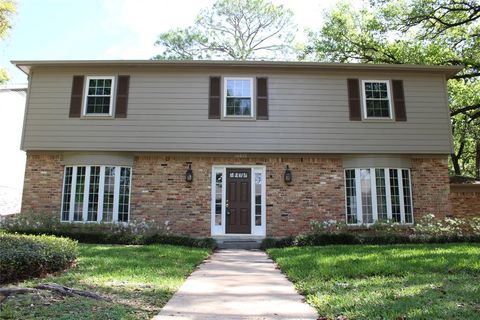 Single Family Residence in Houston TX 12402 Stafford Springs Drive.jpg