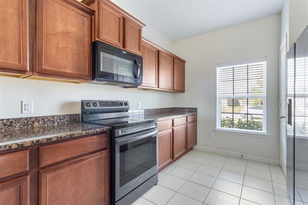 11002 Hillside Creek Drive, Humble, Texas image 6