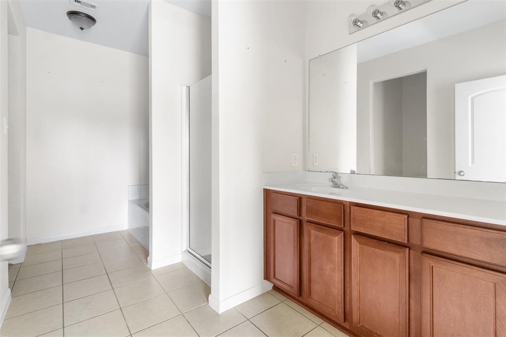 11002 Hillside Creek Drive, Humble, Texas image 11