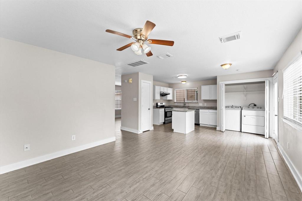 7419 Ravenswood