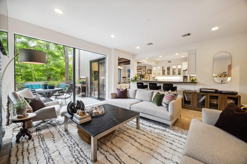 266 Litchfield Lane
