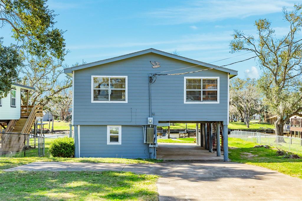 1331 Private Road 652, Sargent, Texas image 12