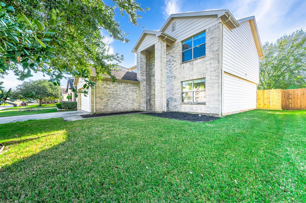 7923 Owl Lane, Baytown, Texas image 3