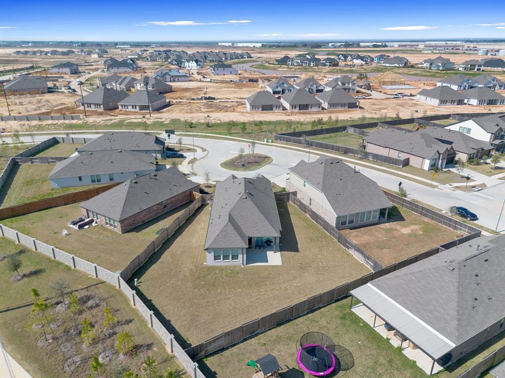 30839 Boxwood Drive, Fulshear, Texas image 26