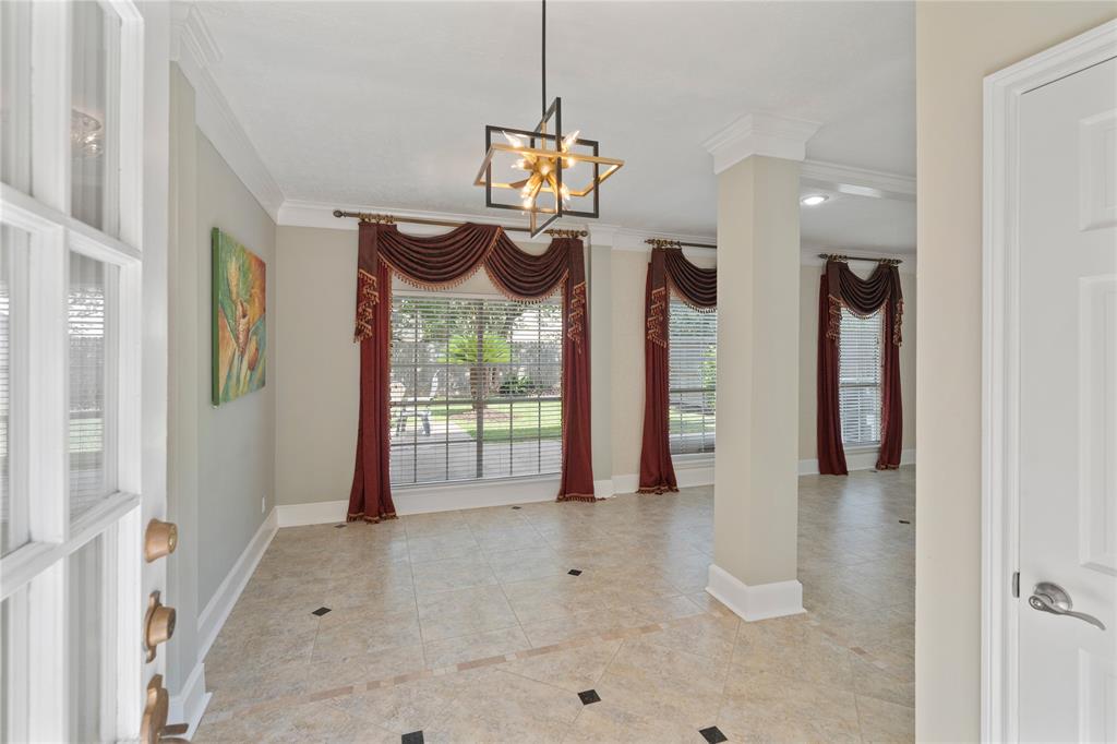 926 Montview Drive