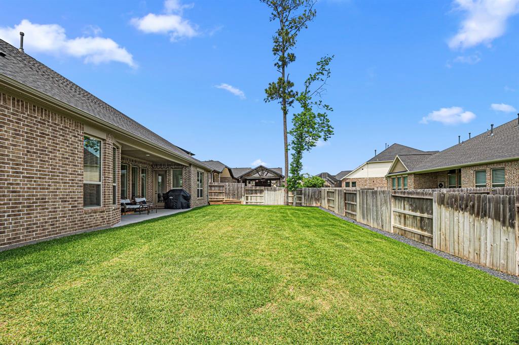 1071 Lakemont Bend Lane, Pinehurst, Texas image 48