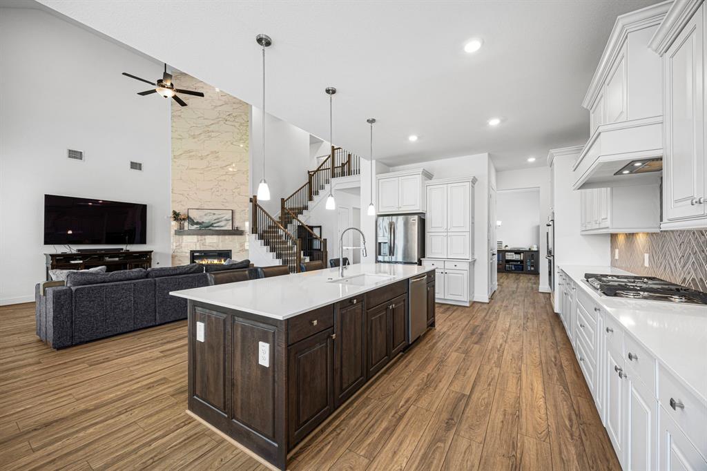 1071 Lakemont Bend Lane, Pinehurst, Texas image 25