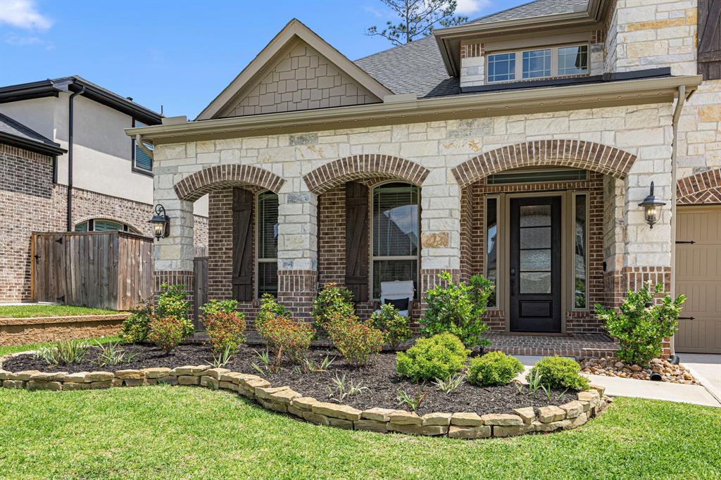 1071 Lakemont Bend Lane, Pinehurst, Texas image 6