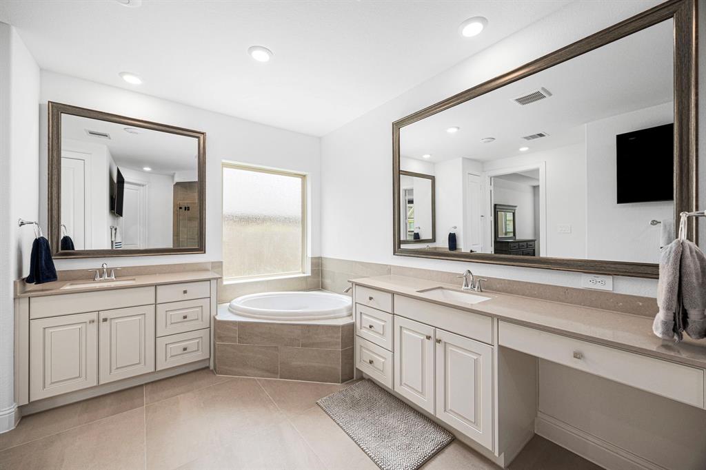 1071 Lakemont Bend Lane, Pinehurst, Texas image 34