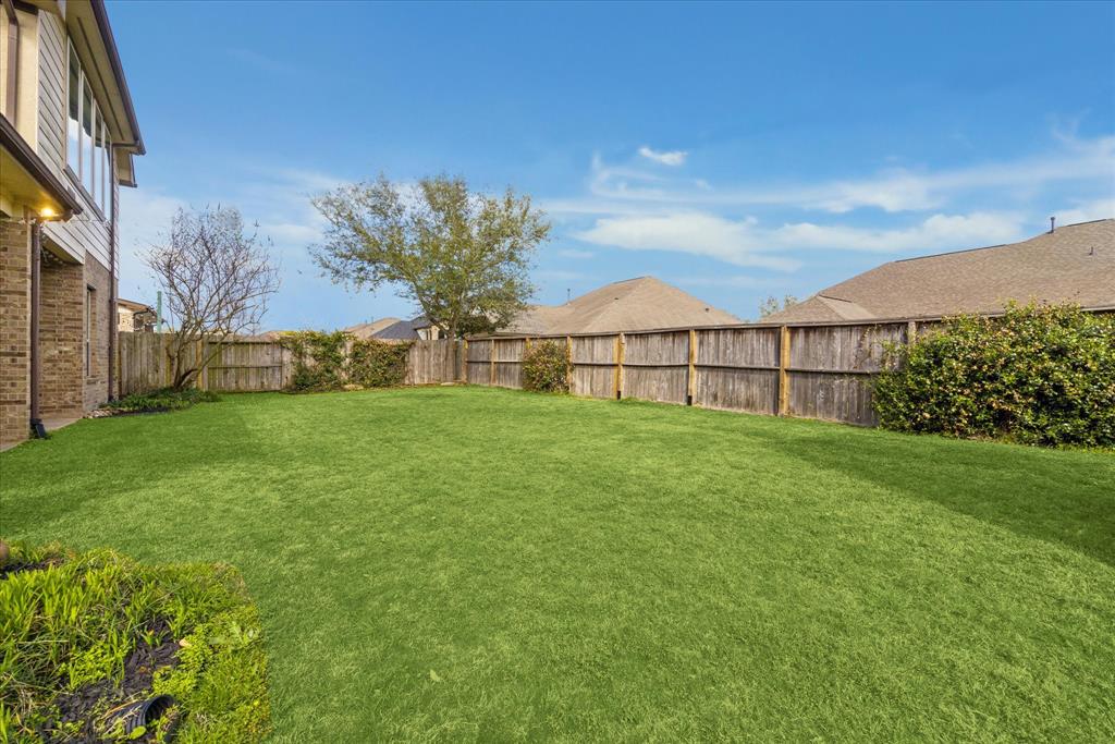 17802 Paint Bluff Lane, Cypress, Texas image 28