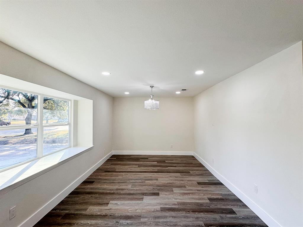 5814 W Bellfort Avenue, Houston, Texas image 6