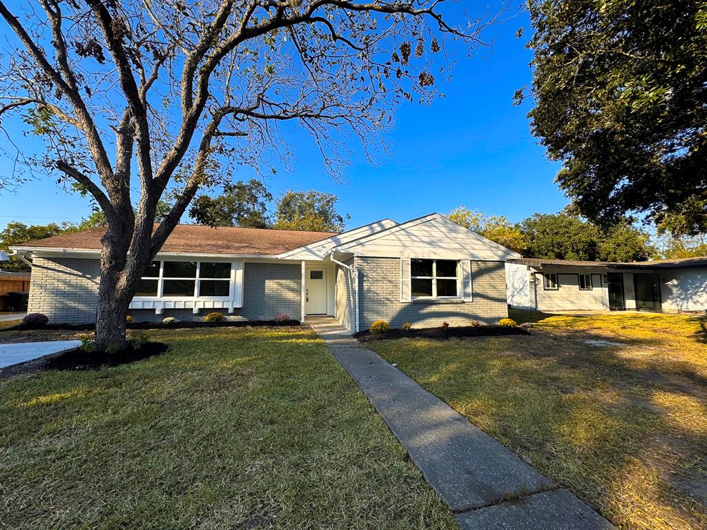 5814 W Bellfort Avenue, Houston, Texas image 24