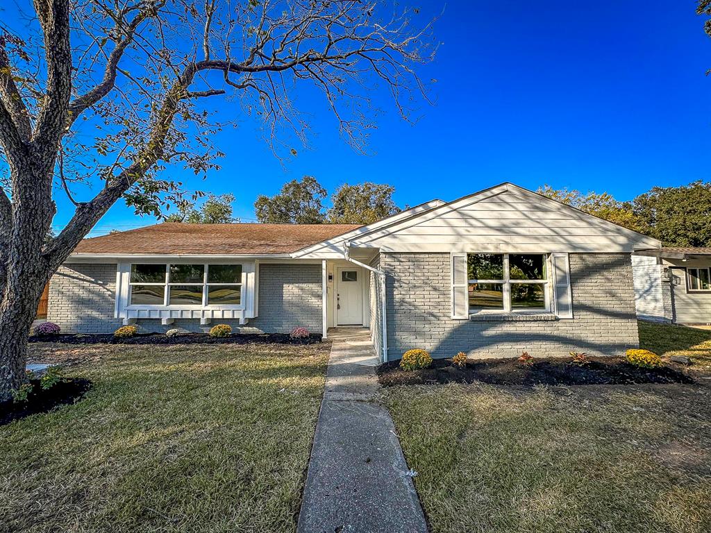 5814 W Bellfort Avenue, Houston, Texas image 23