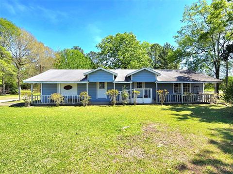 Photo of 620 Easy Street, Cleveland, TX 77327 (MLS # 37195865)