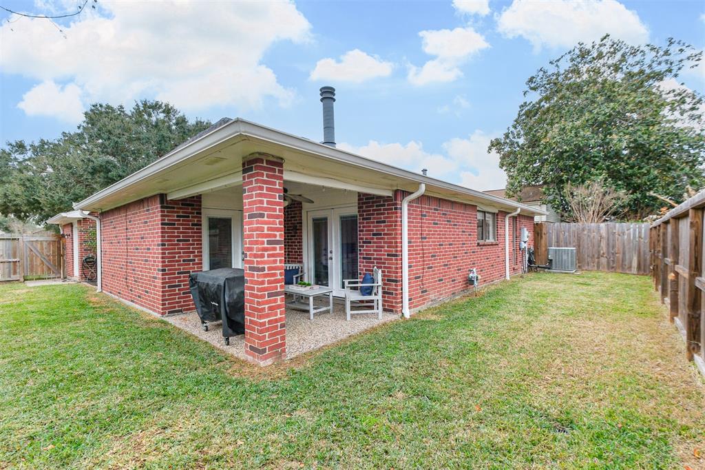 14214 Sandfield Drive, Houston, Texas image 26