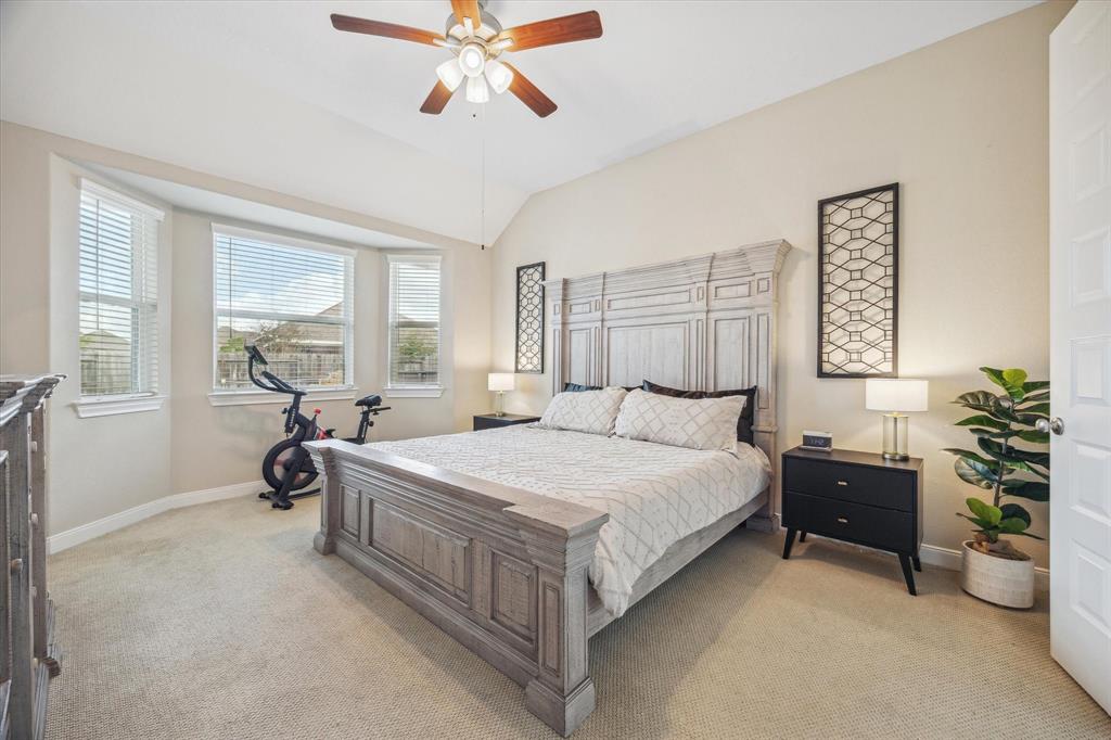 1973 Matilda Gardens Lane, Pearland, Texas image 10