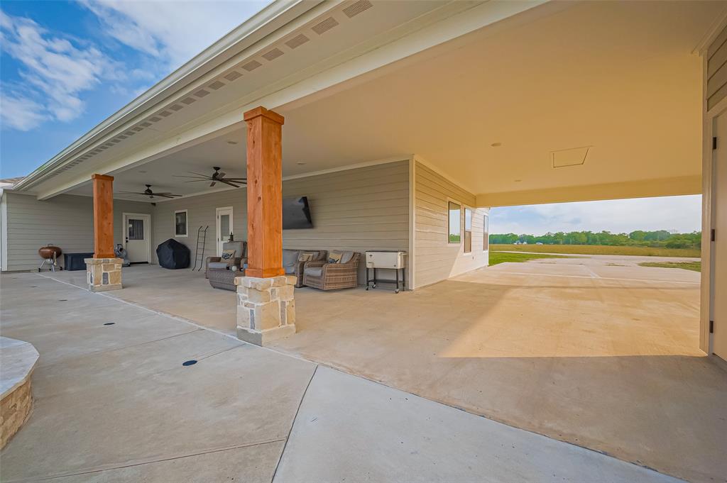16702 Dipple Road, Guy, Texas image 38